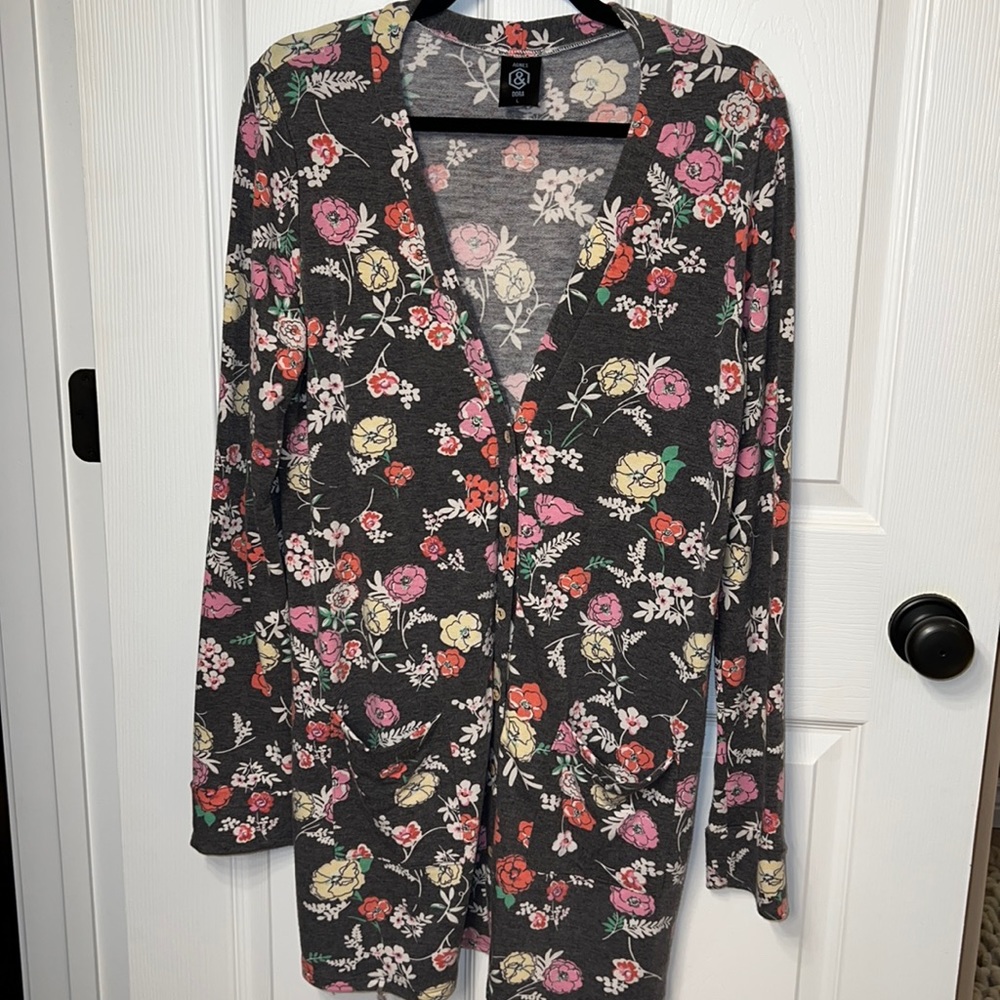 Agnes & Dora cardigan